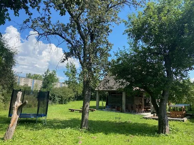 U Dedka Besenova -liptovsky Michal Nyaraló